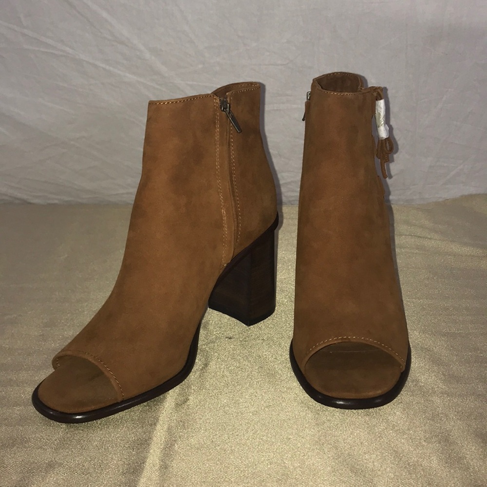 NEW FRYE Amy Side Ghillie Ankle Boot - Picture 6 of 8